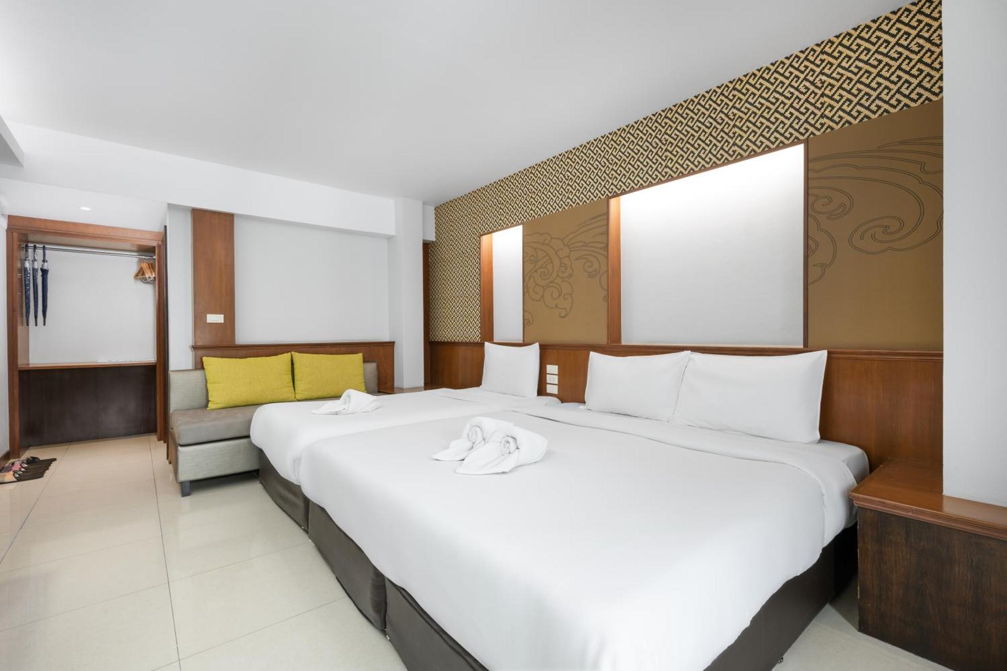 Cozytel Chiangmai Hotel Chiang Mai Exterior photo