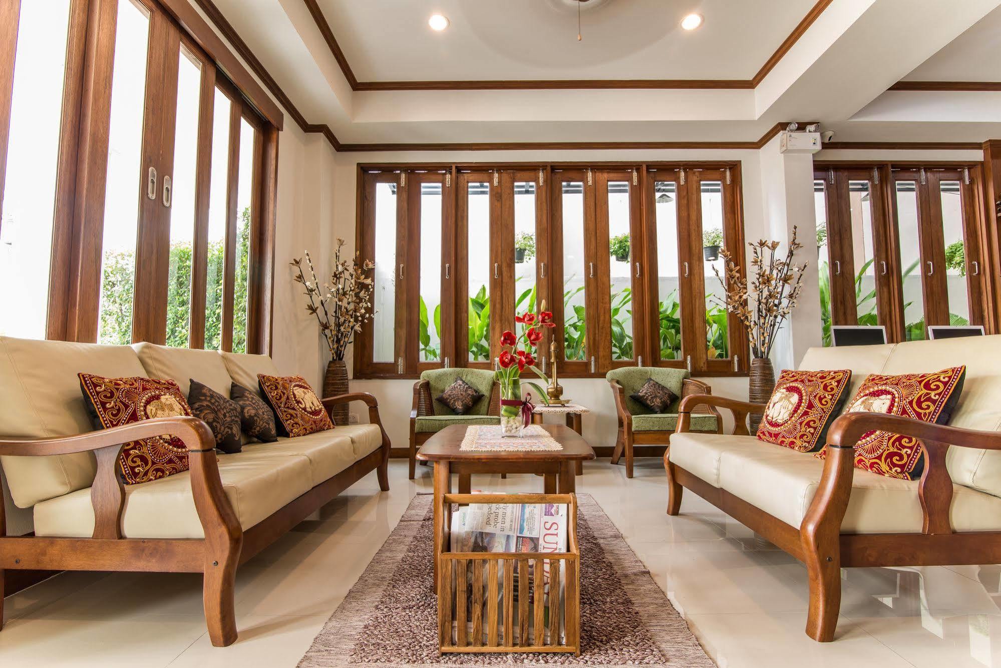 Cozytel Chiangmai Hotel Chiang Mai Exterior photo