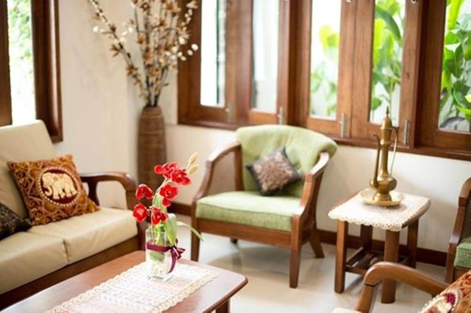 Cozytel Chiangmai Hotel Chiang Mai Exterior photo