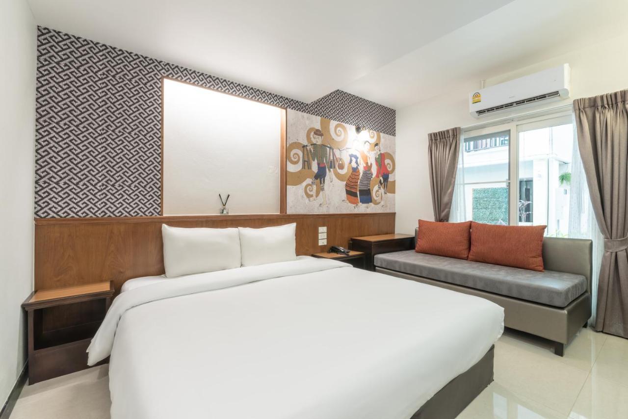 Cozytel Chiangmai Hotel Chiang Mai Exterior photo