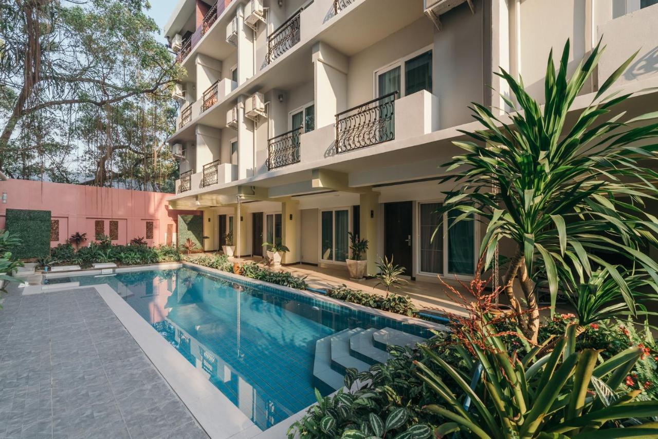 Cozytel Chiangmai Hotel Chiang Mai Exterior photo